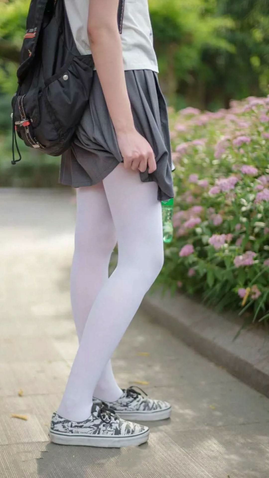 爱游戏中国官方网站平台-“篮球梦巡演”走进偏远乡村，点燃孩子们的运动热情，农村孩子的篮球梦