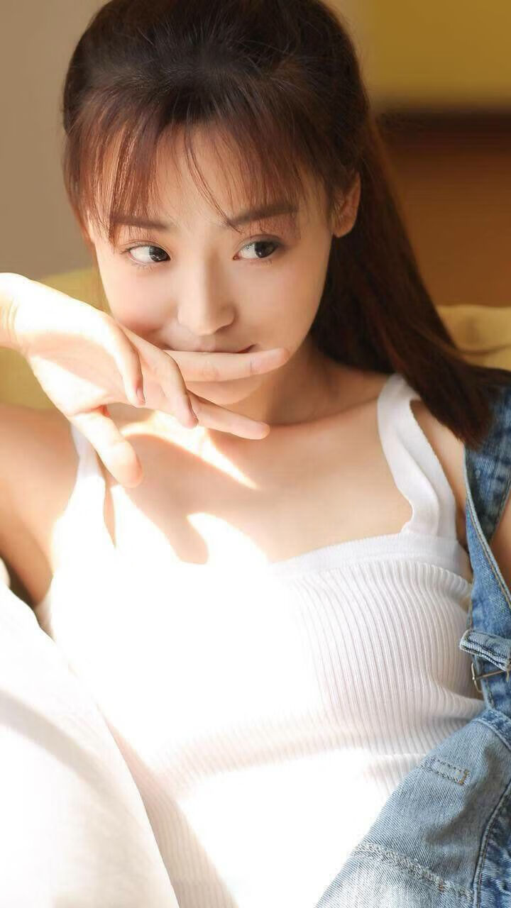 爱游戏登录入口-女子网球公开赛精彩纷呈，国手表现亮眼，女子网球比赛